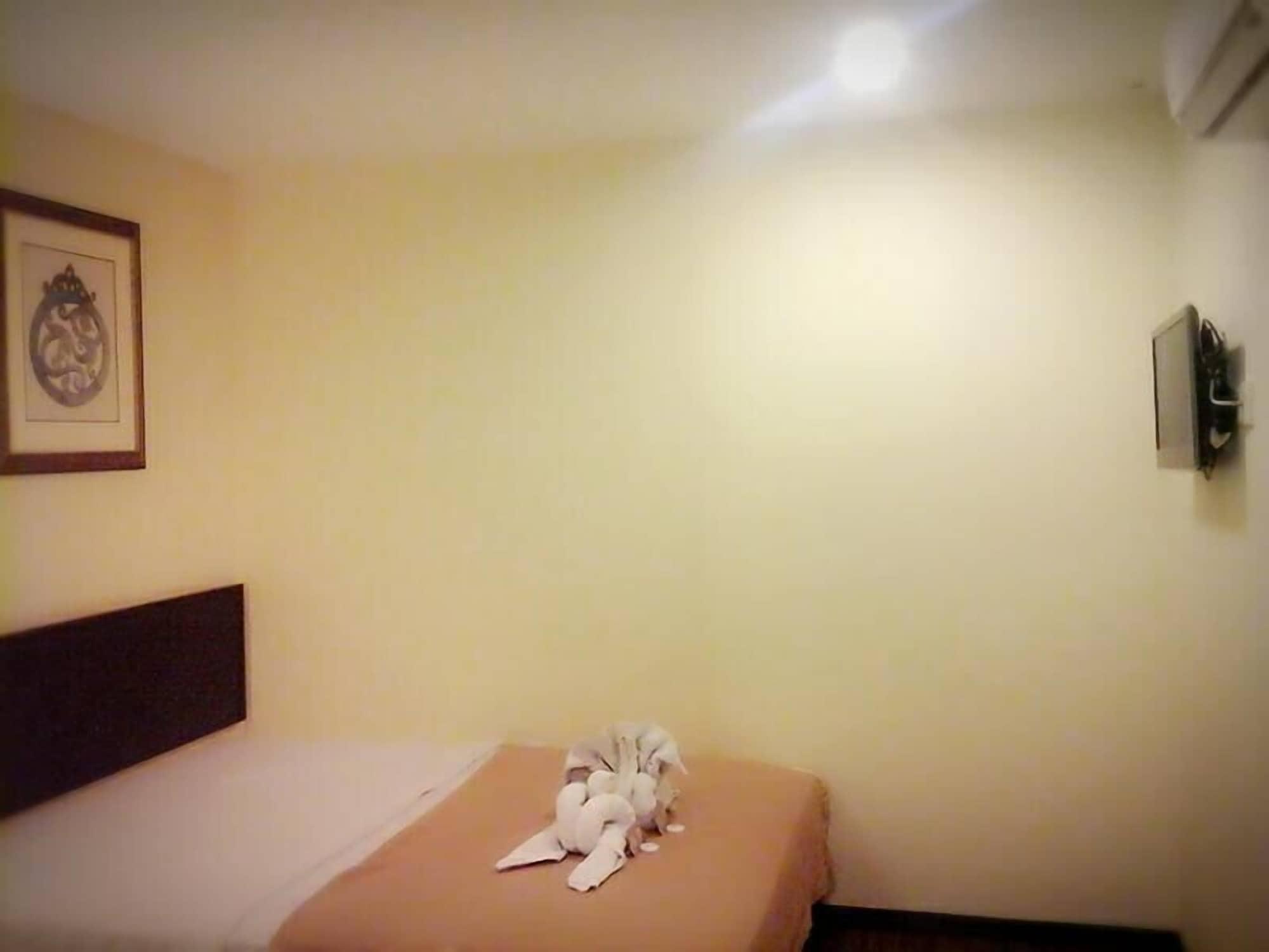 So Hotel